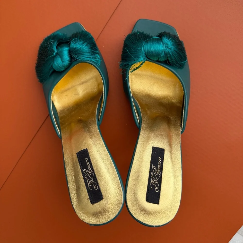 Ukrainian Designer Handmade Green Leather Heels with Tassel Bow Detail - Picture 4 of 8